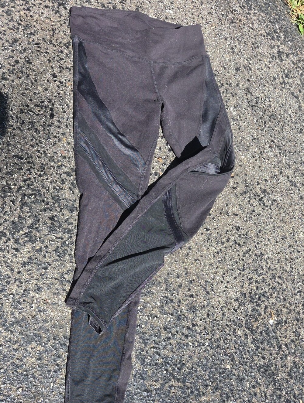 ALO Women's Active Leggings with Mesh Panels